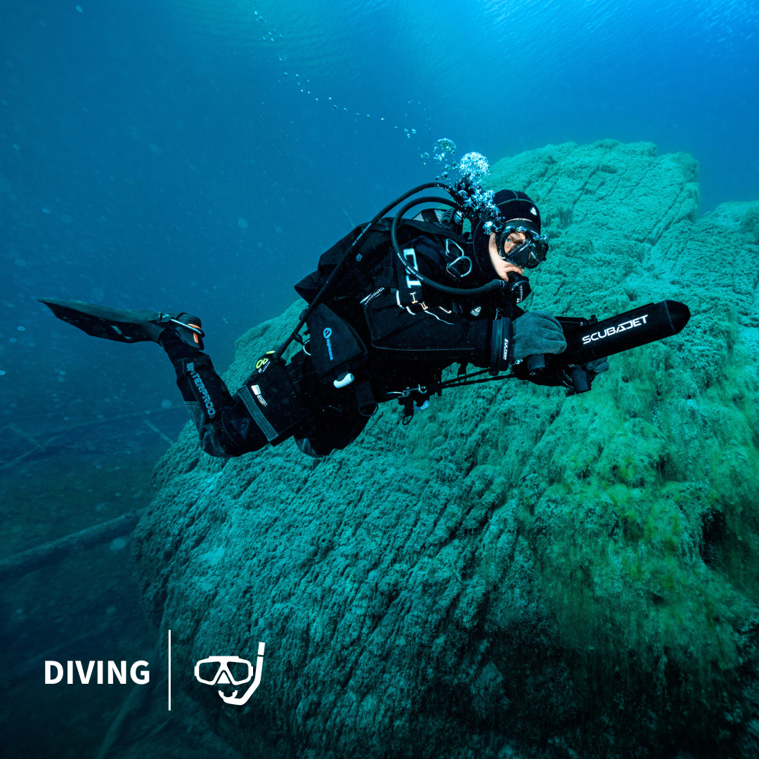 lightweight and compact scuba scooter
