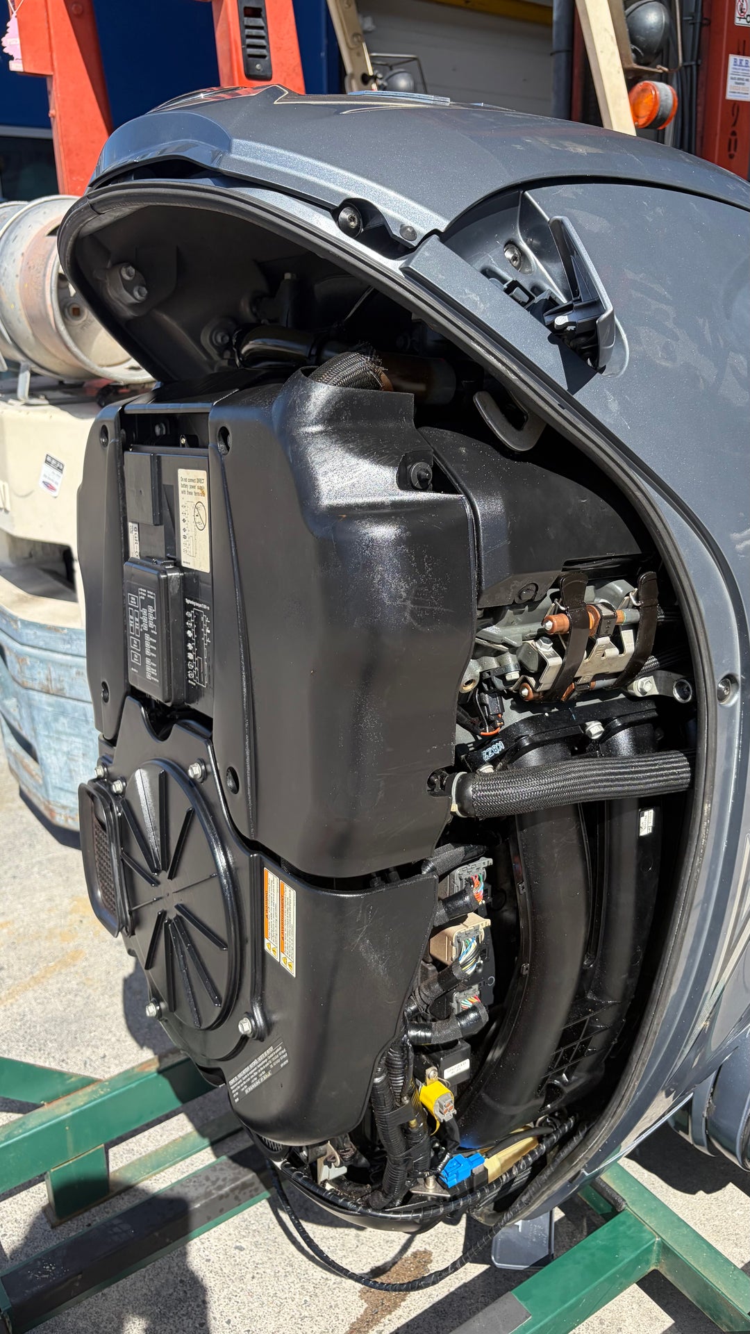 2019 Yamaha XF425NSA 425HP V8 5.6L