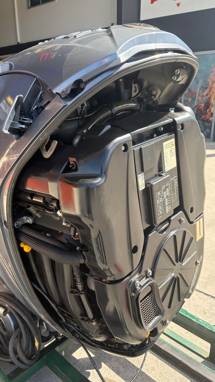 2019 Yamaha XF425NSA 425HP V8 5.6L
